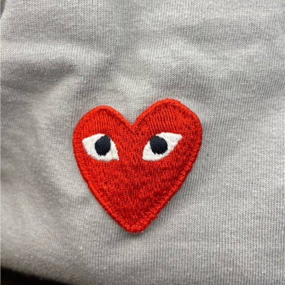 COMME DES GARCONS PLAY TSHIRT RED HEART GREY - Picture 5 of 8
